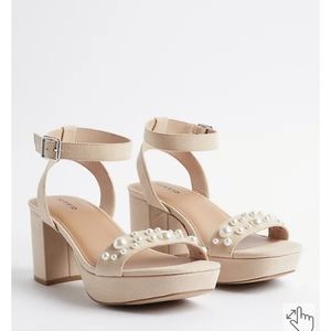 PEARL STRAP PLATFORM HEEL - BEIGE (WW)